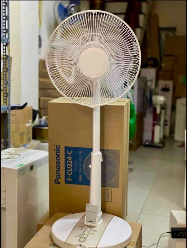 Quạt Panasonic F-CV324 cao 96cm, động cơ AC, điều khiển từ xa - Ảnh 4