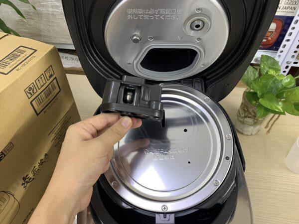 Nồi cơm Toshiba RC-18E2VX (1,8L) ruột 7mm, 15 vòng sóng Kamabota - Ảnh 5