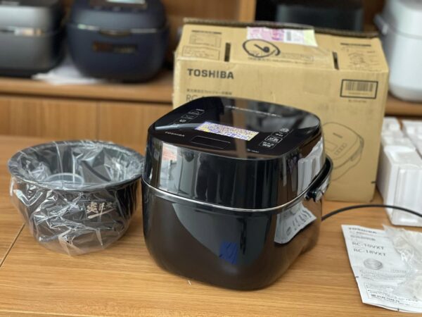 Nồi cơm điện Toshiba RC-10VXT-W-K (1 lít) ruột dày 7mm, cao tần, áp suất, hút chân không - Ảnh 3