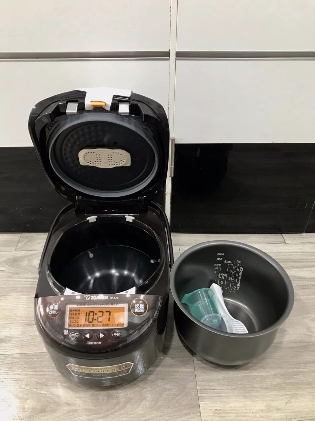 SHOPBMO247.COM noi com dien zojirushi np zu18 td 4