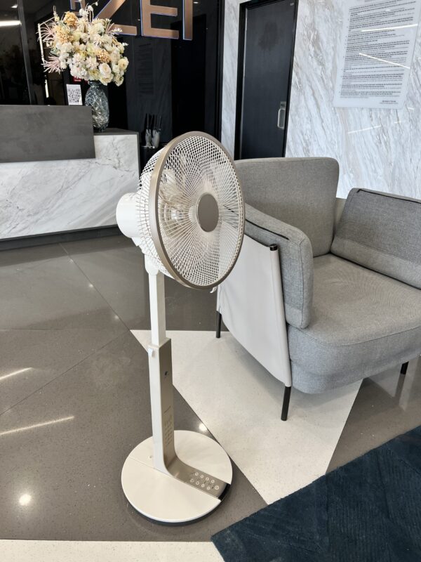 Quạt Panasonic F-CV339 cao 1,1m, động cơ DC, 7 cánh - Ảnh 2