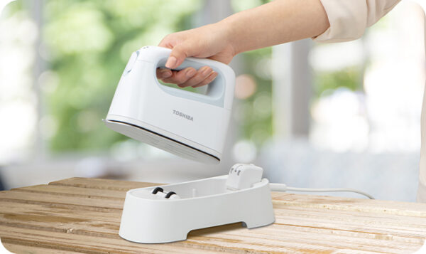 Bàn là hơi nước Toshiba TAS-X6 khử mùi, khử khuẩn, dễ dàng sử dụng - Ảnh 4