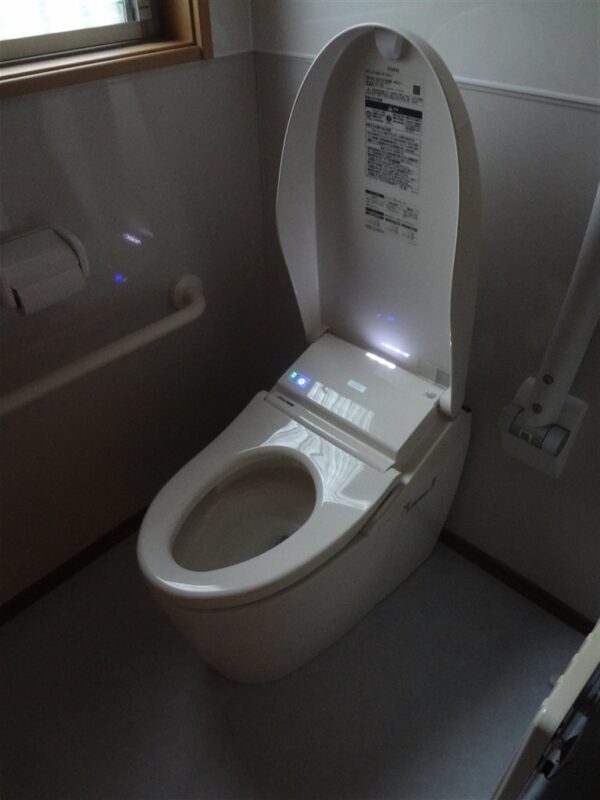 Bồn cầu thông minh Toto TCF9898 tự động xả nước, đóng/mở nắp cao cấp nhất - Ảnh 4